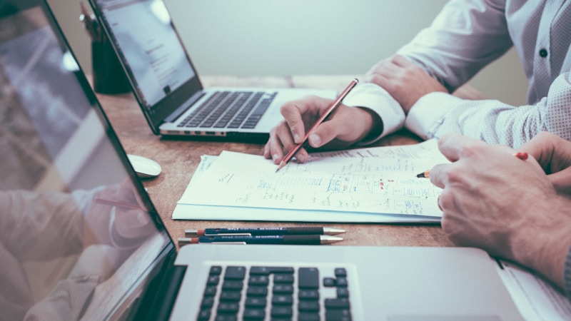 Five Signs Your Sales Team Needs More Structure